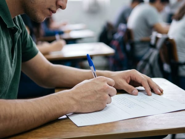 EXÁMENES FINALES: SEIS CLAVES PARA MANEJAR EL ESTRÉS Y MEJORAR EL RENDIMIENTO ACADÉMICO